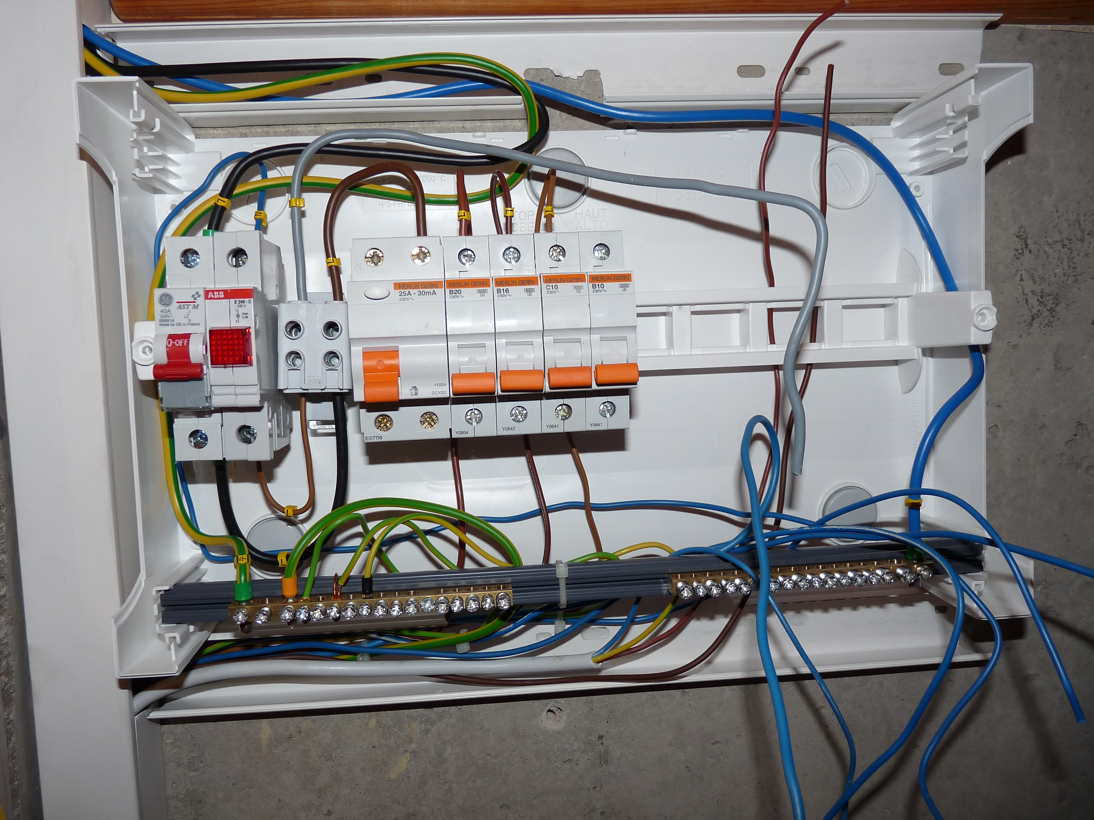 Home Fuse Box Wiring - Data Wiring Diagram Schematic - Electrical Circuit Diagram House Wiring